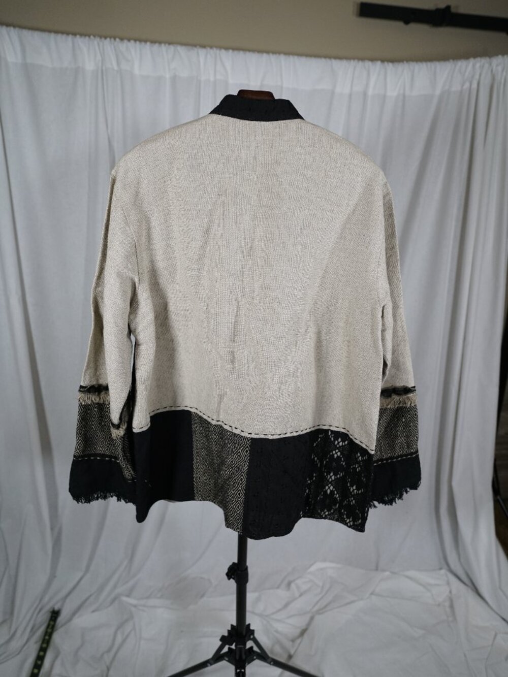 lashback Boho Art to Wear Patchwork Linen Jacket Embroidered Cottagecore M - Picture 3 of 6